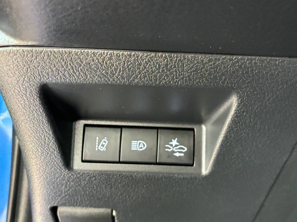 Toyota Yaris Toyota Yaris 1.0 VVT-i Connect |” 116.000 KM ” + Achteruitrijcamera Nu € 11.975,-!!!