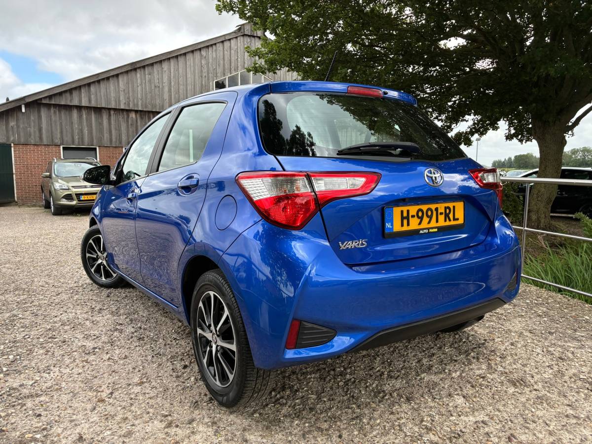Toyota Yaris Toyota Yaris 1.0 VVT-i Connect |” 116.000 KM ” + Achteruitrijcamera Nu € 11.975,-!!!