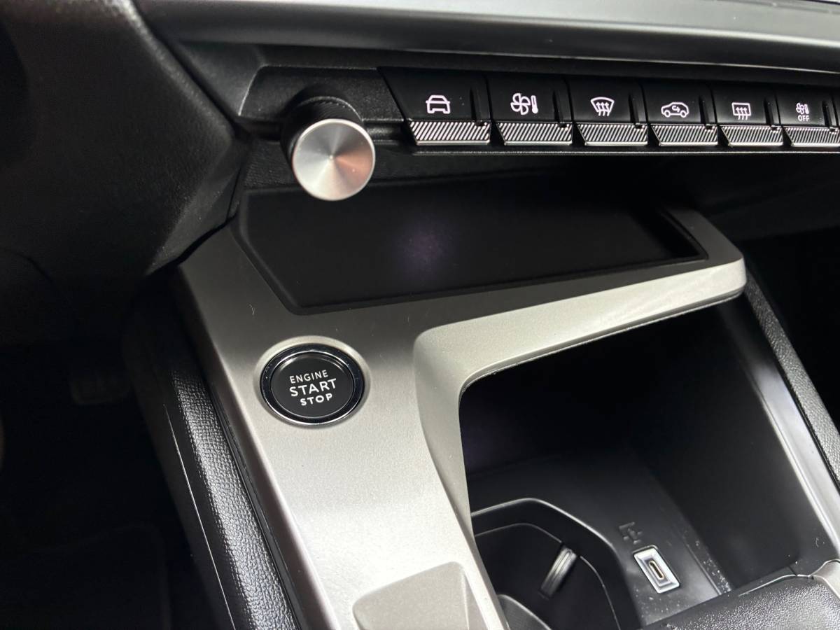 Peugeot 308 Peugeot 308 SW 1.2 Active Pack Business | Cruise + Clima + Navi Nu € 13.975,-!!!