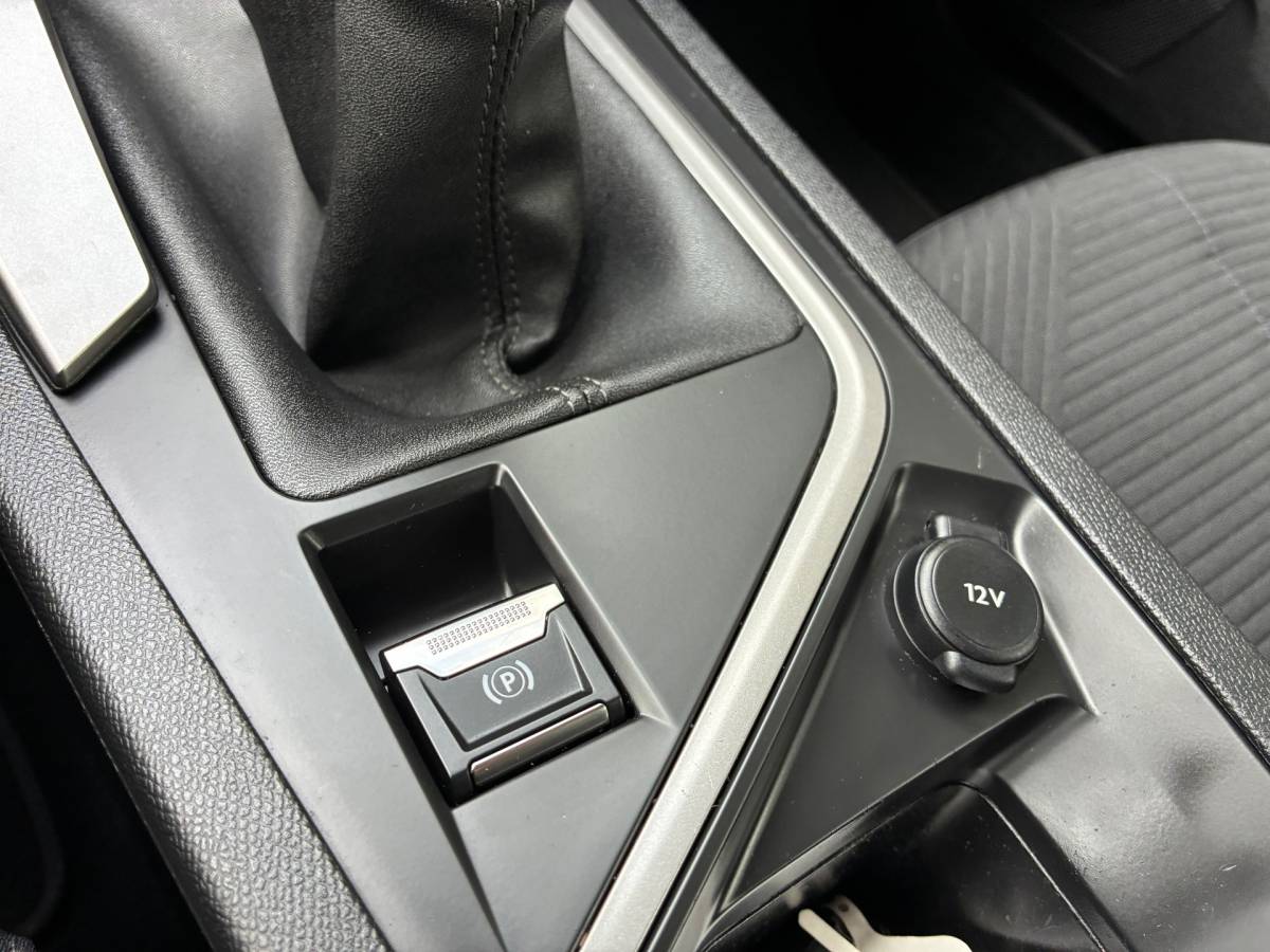 Peugeot 308 Peugeot 308 SW 1.2 Active Pack Business | Cruise + Clima + Navi Nu € 13.975,-!!!