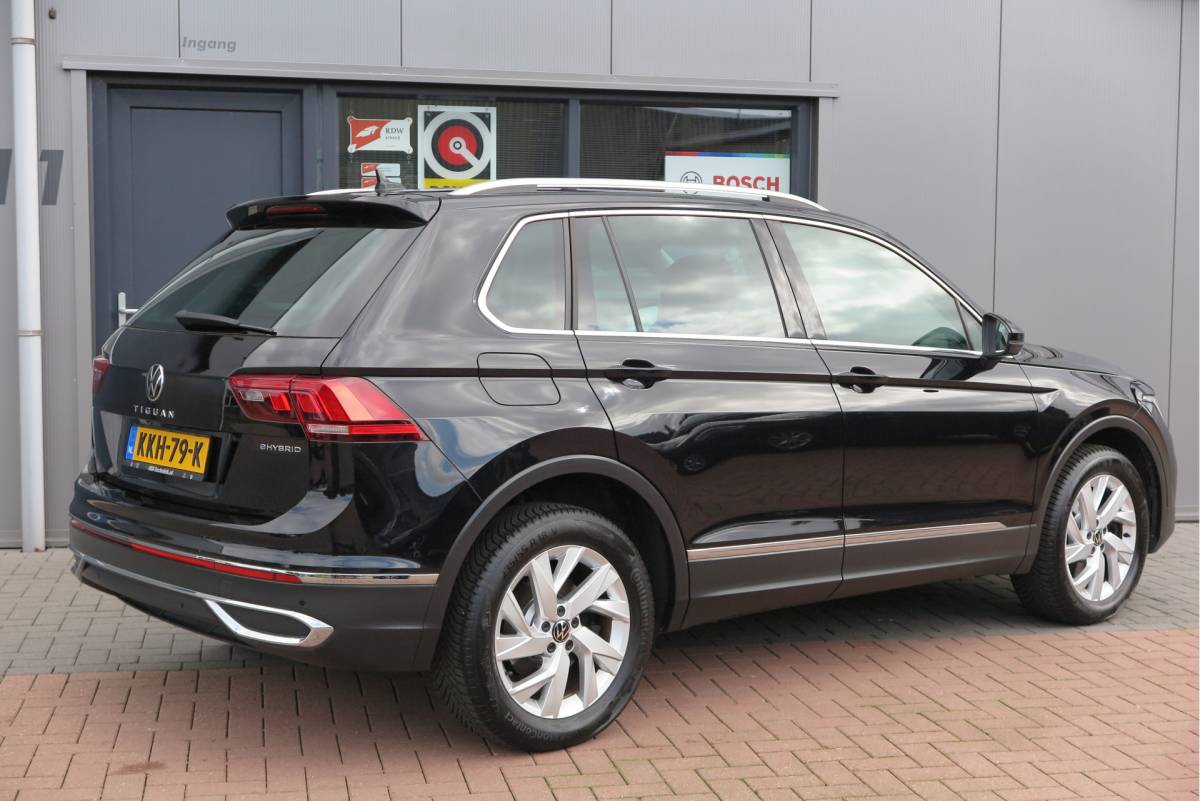 Volkswagen Tiguan Volkswagen Tiguan 1.4 TSI eHybrid Elegance 245pk  DSG ,Led matrix,Virtual cockpit,Trekhaak,Stoelverwarming, Led, DAB+ , PDC, LMV Stuurwiel verwarmd, Carplay etc .