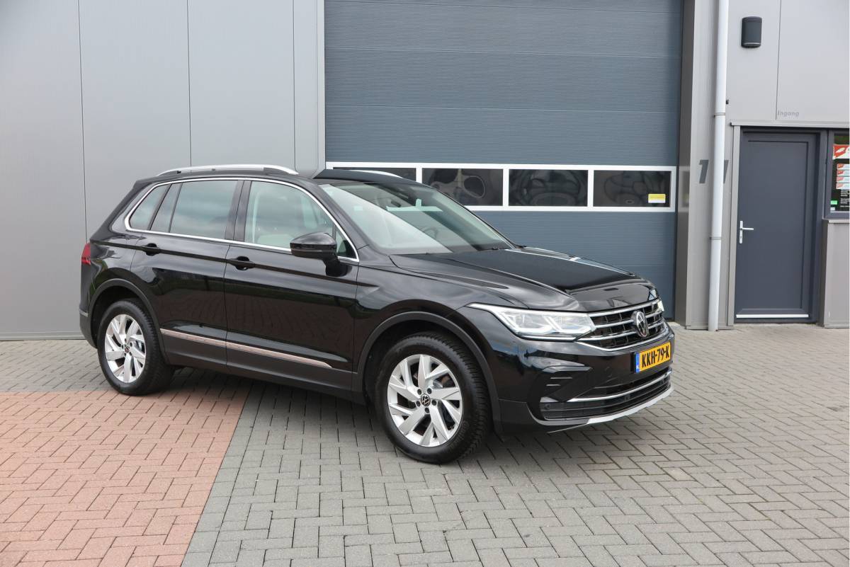 Volkswagen Tiguan Volkswagen Tiguan 1.4 TSI eHybrid Elegance 245pk  DSG ,Led matrix,Virtual cockpit,Trekhaak,Stoelverwarming, Led, DAB+ , PDC, LMV Stuurwiel verwarmd, Carplay etc .