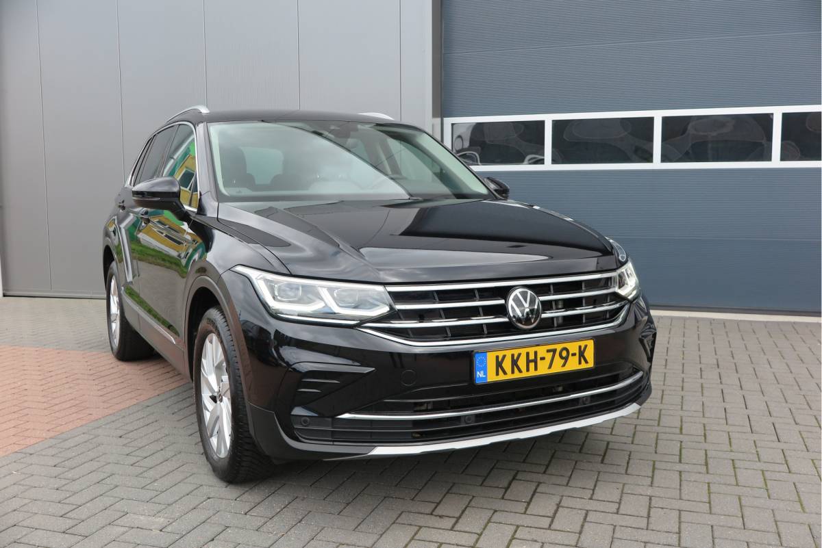 Volkswagen Tiguan Volkswagen Tiguan 1.4 TSI eHybrid Elegance 245pk  DSG ,Led matrix,Virtual cockpit,Trekhaak,Stoelverwarming, Led, DAB+ , PDC, LMV Stuurwiel verwarmd, Carplay etc .