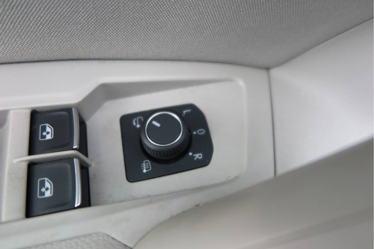Volkswagen Tiguan Volkswagen Tiguan 1.4 TSI eHybrid Elegance 245pk  DSG ,Led matrix,Virtual cockpit,Trekhaak,Stoelverwarming, Led, DAB+ , PDC, LMV Stuurwiel verwarmd, Carplay etc .