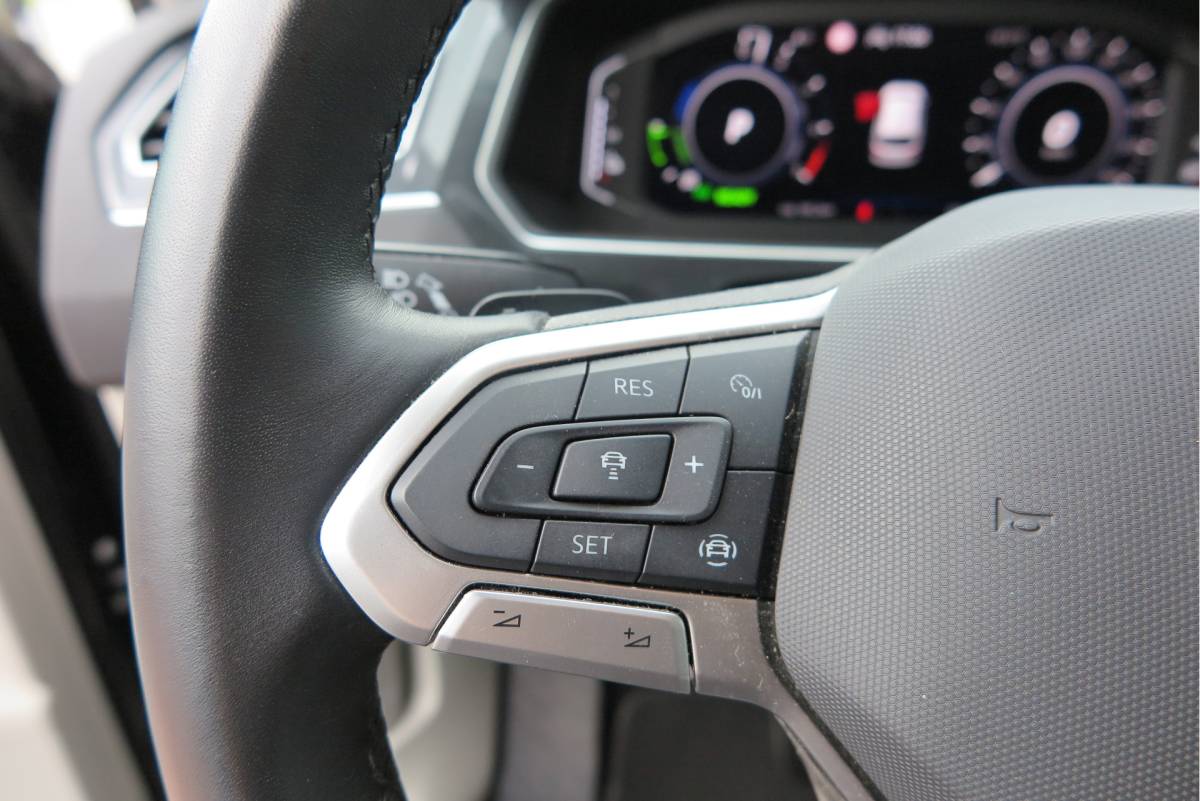 Volkswagen Tiguan Volkswagen Tiguan 1.4 TSI eHybrid Elegance 245pk  DSG ,Led matrix,Virtual cockpit,Trekhaak,Stoelverwarming, Led, DAB+ , PDC, LMV Stuurwiel verwarmd, Carplay etc .