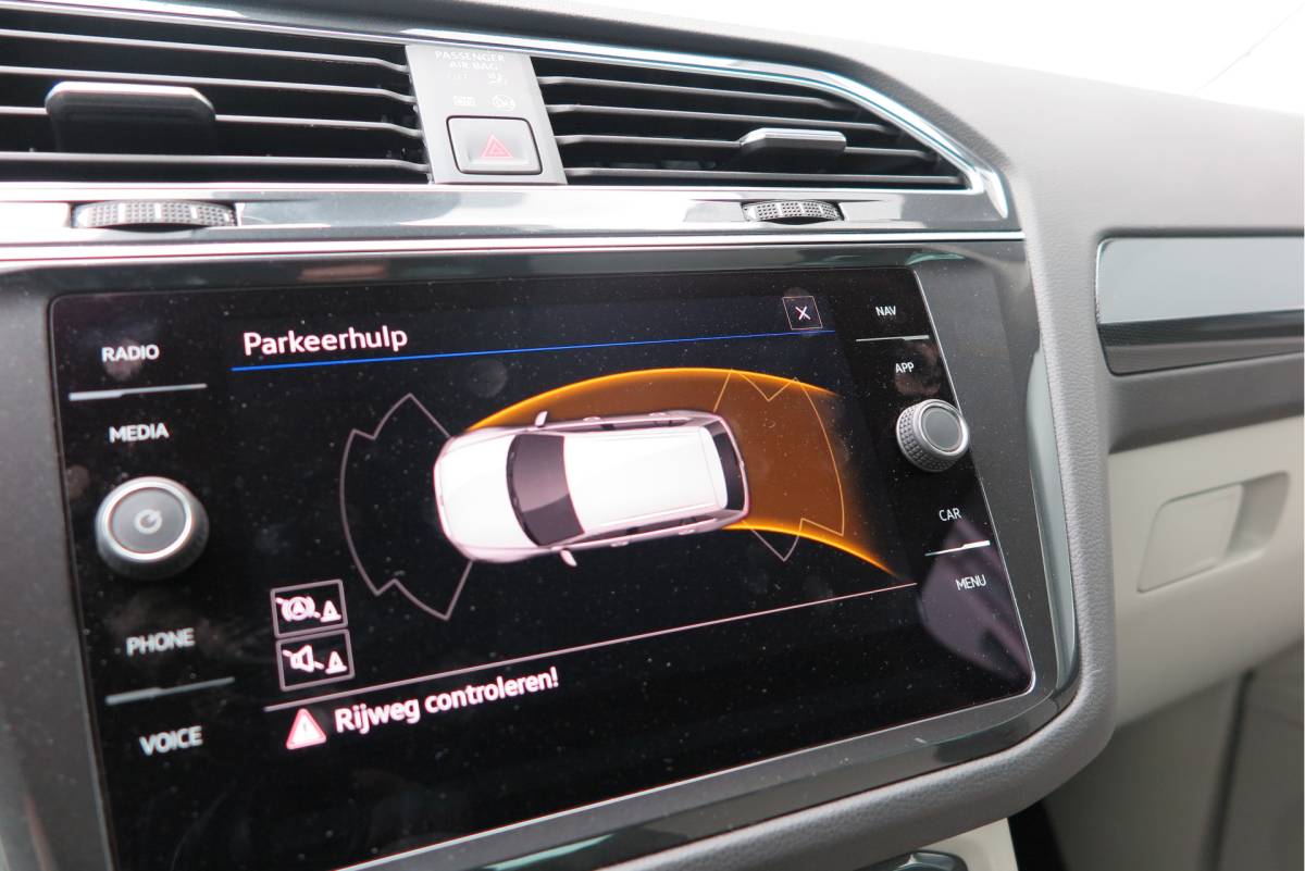 Volkswagen Tiguan Volkswagen Tiguan 1.4 TSI eHybrid Elegance 245pk  DSG ,Led matrix,Virtual cockpit,Trekhaak,Stoelverwarming, Led, DAB+ , PDC, LMV Stuurwiel verwarmd, Carplay etc .