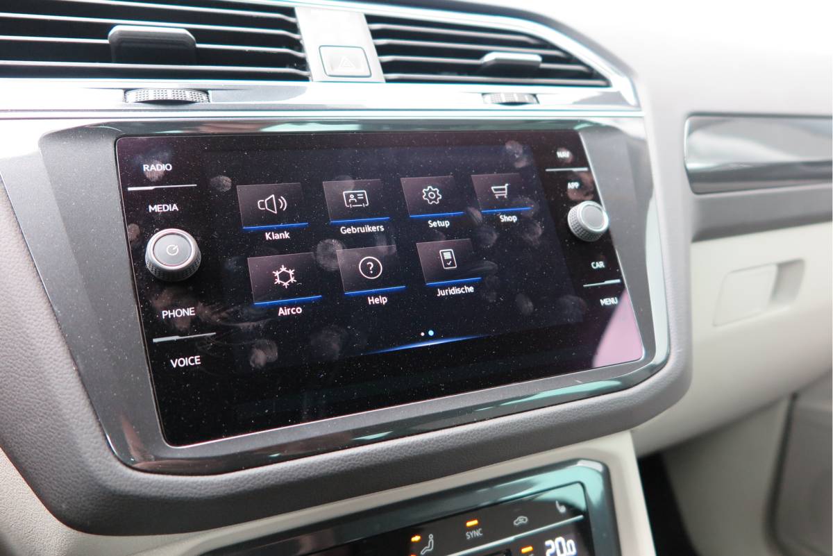 Volkswagen Tiguan Volkswagen Tiguan 1.4 TSI eHybrid Elegance 245pk  DSG ,Led matrix,Virtual cockpit,Trekhaak,Stoelverwarming, Led, DAB+ , PDC, LMV Stuurwiel verwarmd, Carplay etc .