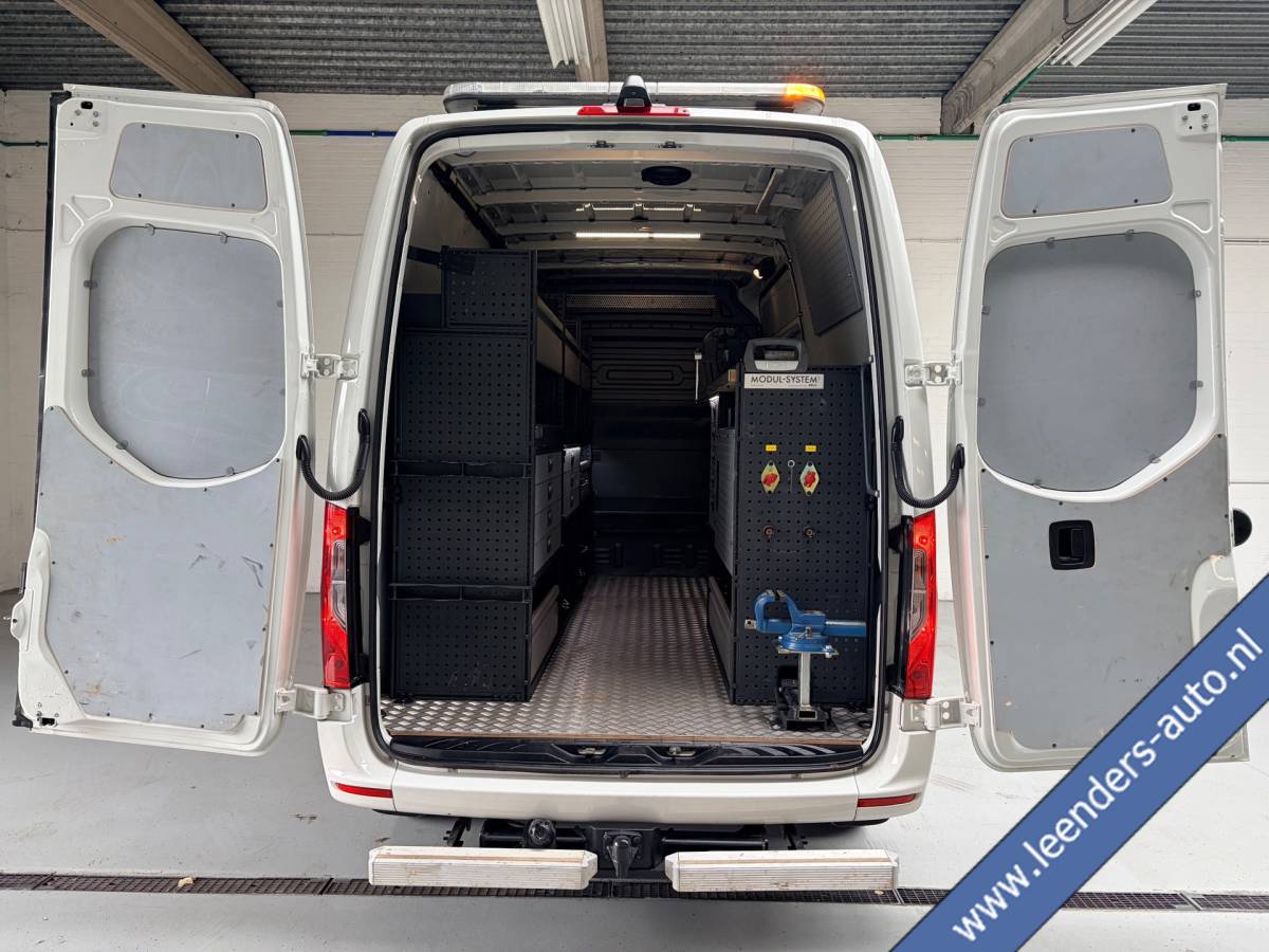Mercedes-Benz Sprinter Mercedes-Benz Sprinter Servicewagen automaat 316 160PK 2.2 CDI euro6 L2H2 Trekhaak 3500KG! Kasten, Victron V230, RIJKLAARPRIJS!