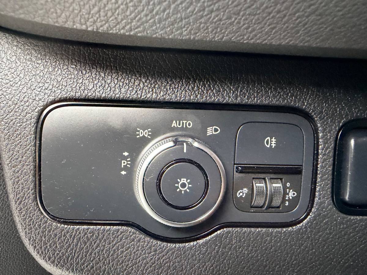 Mercedes-Benz Sprinter Mercedes-Benz Sprinter Servicewagen automaat 316 160PK 2.2 CDI euro6 L2H2 Trekhaak 3500KG! Kasten, Victron V230, RIJKLAARPRIJS!