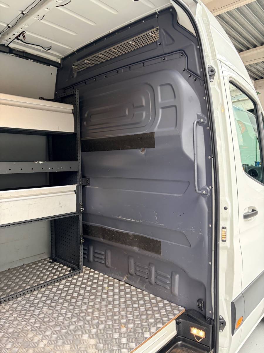 Mercedes-Benz Sprinter Mercedes-Benz Sprinter Servicewagen automaat 316 160PK 2.2 CDI euro6 L2H2 Trekhaak 3500KG! Kasten, Victron V230, RIJKLAARPRIJS!
