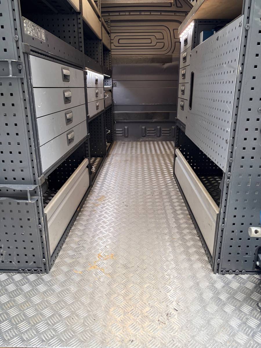 Mercedes-Benz Sprinter Mercedes-Benz Sprinter Servicewagen automaat 316 160PK 2.2 CDI euro6 L2H2 Trekhaak 3500KG! Kasten, Victron V230, RIJKLAARPRIJS!