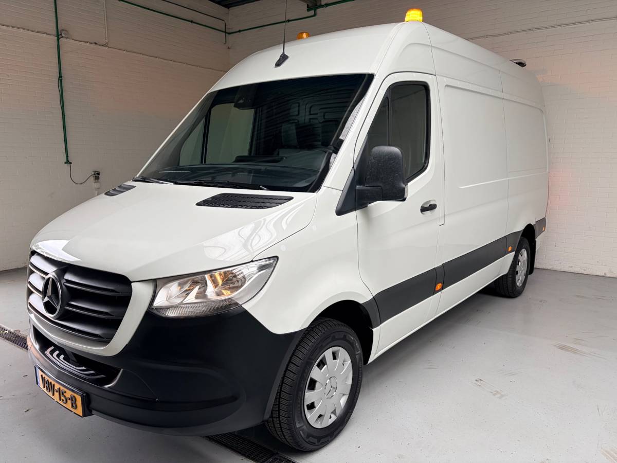 Mercedes-Benz Sprinter Mercedes-Benz Sprinter Servicewagen automaat 316 160PK 2.2 CDI euro6 L2H2 Trekhaak 3500KG! Kasten, Victron V230, RIJKLAARPRIJS!