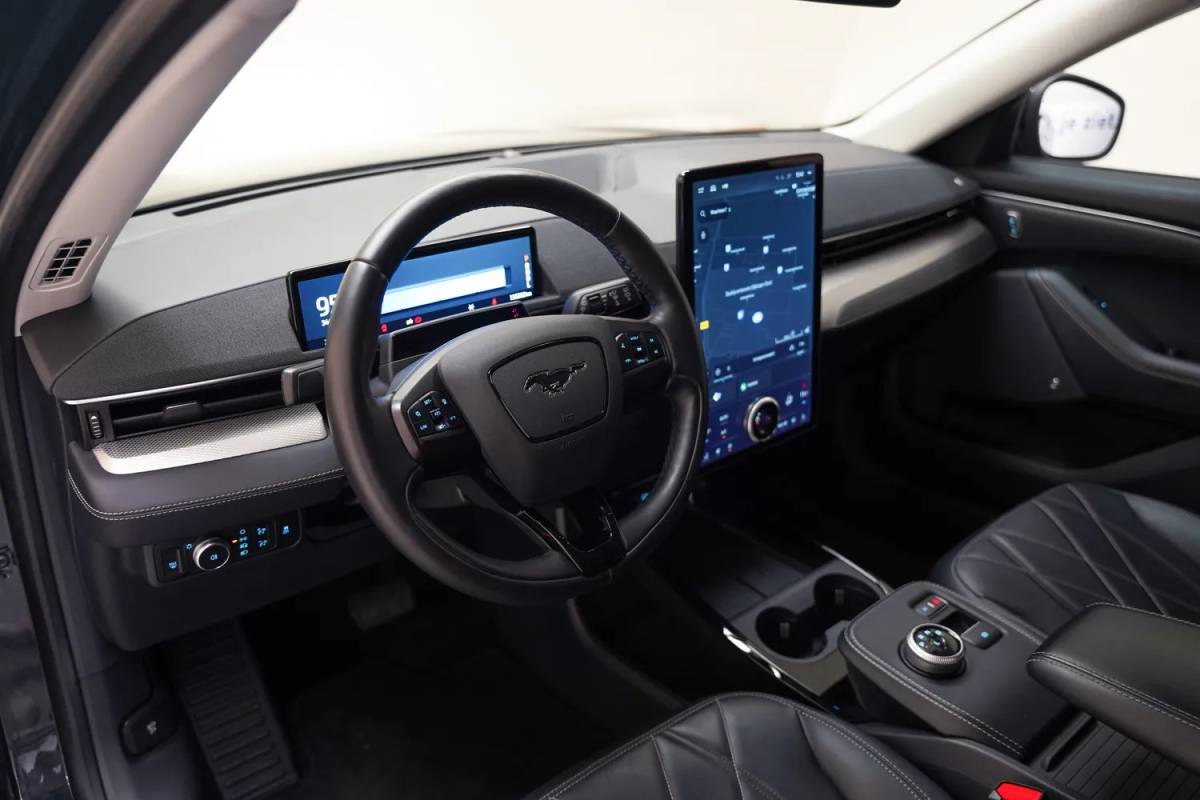 Ford Mustang Mach-E Ford Mustang Mach-E 75 kWh RWD [ B&O Leder Navi Camera Stuur-&stoelverwarming ]