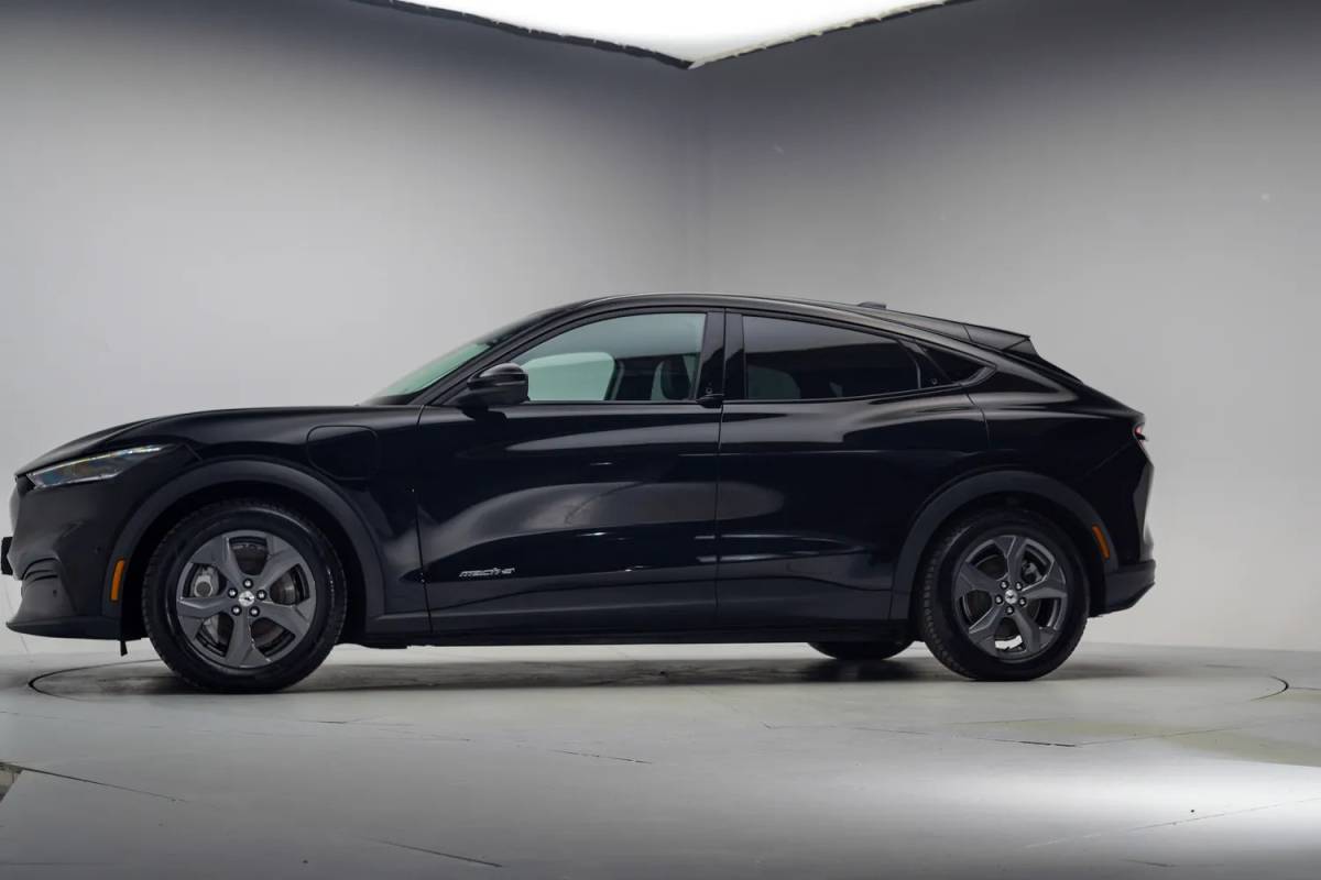Ford Mustang Mach-E Ford Mustang Mach-E 75 kWh RWD [ B&O Leder Navi Camera Stuur-&stoelverwarming ]