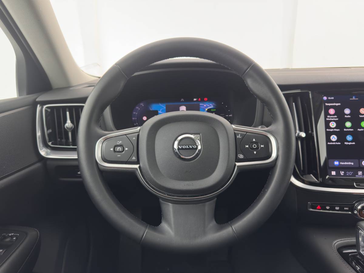 Volvo V60 Volvo V60 2.0 T6 Core Bright AWD (Plug-In) {SoH-97%} (INCL-BTW)  Aut. *FULL-LED | DIGI-COCKPIT | CAMERA | HEATED-COMFORTSEATS | KEYLESS | DAB | PRIVACY-GLASS | CARPLAY | NAVI-FULLMAP | TOWBAR | 18”ALU*