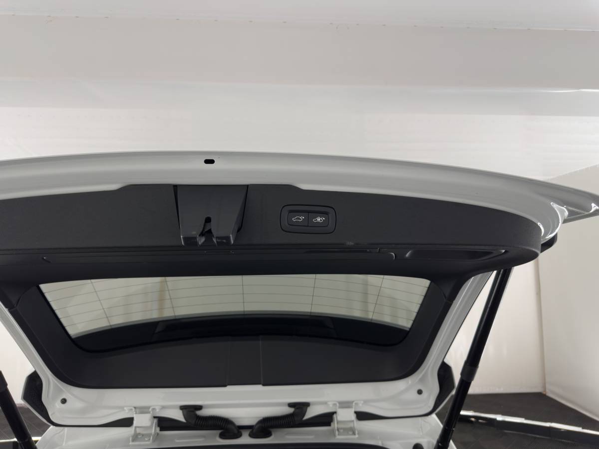 Volvo V60 Volvo V60 2.0 T6 Core Bright AWD (Plug-In) {SoH-97%} (INCL-BTW)  Aut. *FULL-LED | DIGI-COCKPIT | CAMERA | HEATED-COMFORTSEATS | KEYLESS | DAB | PRIVACY-GLASS | CARPLAY | NAVI-FULLMAP | TOWBAR | 18”ALU*