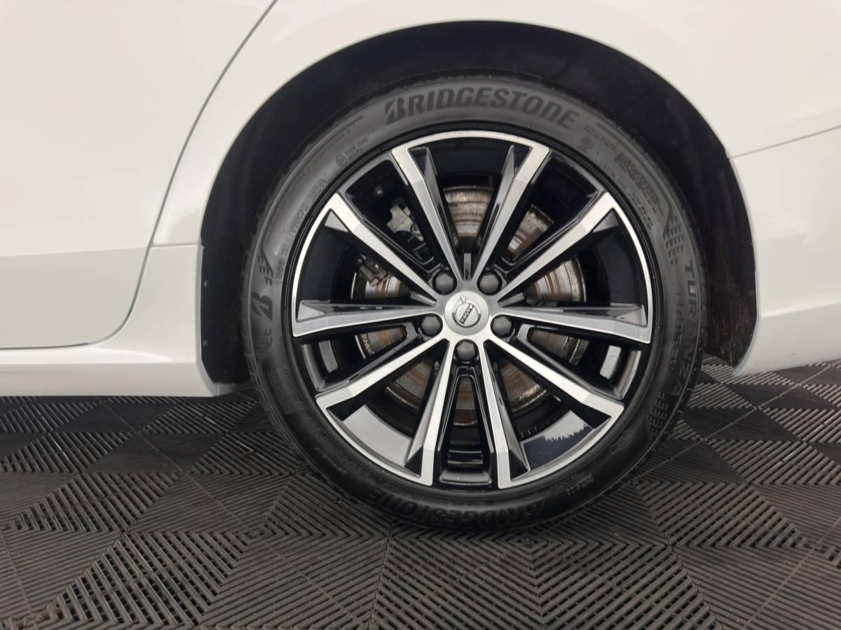 Volvo V60 Volvo V60 2.0 T6 Core Bright AWD (Plug-In) {SoH-97%} (INCL-BTW)  Aut. *FULL-LED | DIGI-COCKPIT | CAMERA | HEATED-COMFORTSEATS | KEYLESS | DAB | PRIVACY-GLASS | CARPLAY | NAVI-FULLMAP | TOWBAR | 18”ALU*