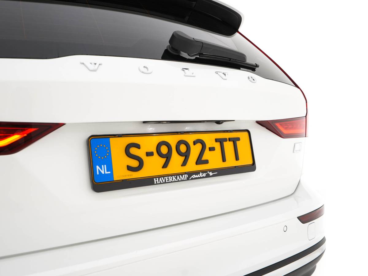 Volvo V60 Volvo V60 2.0 T6 Core Bright AWD (Plug-In) {SoH-97%} (INCL-BTW)  Aut. *FULL-LED | DIGI-COCKPIT | CAMERA | HEATED-COMFORTSEATS | KEYLESS | DAB | PRIVACY-GLASS | CARPLAY | NAVI-FULLMAP | TOWBAR | 18”ALU*