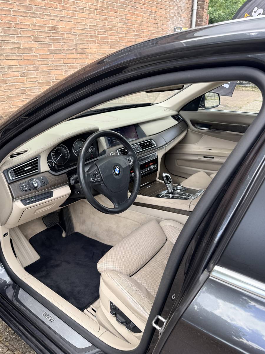 BMW 7 Serie BMW 7ER REIHE 750Li High Executive·Adaptive·Stoel verw.+koeling·Keyless·Softclose