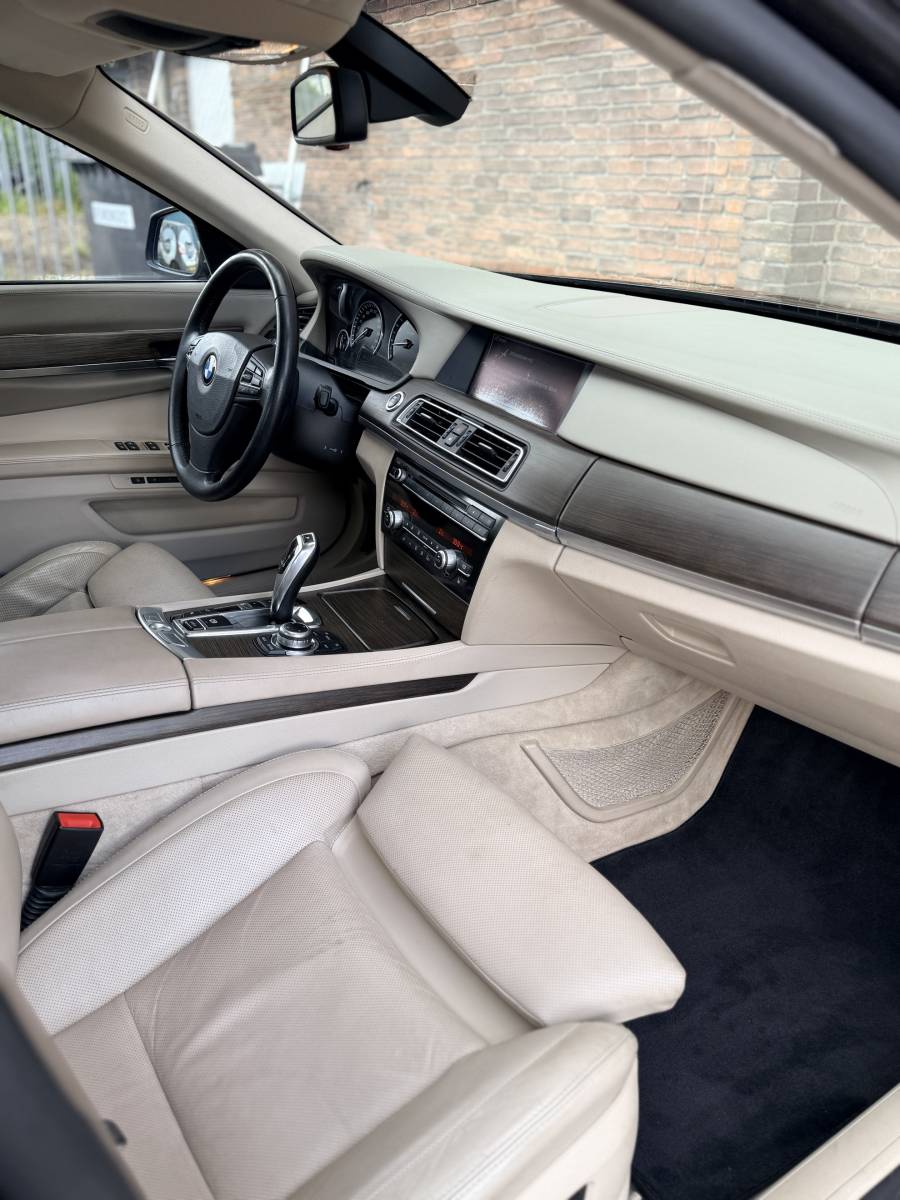 BMW 7 Serie BMW 7ER REIHE 750Li High Executive·Adaptive·Stoel verw.+koeling·Keyless·Softclose