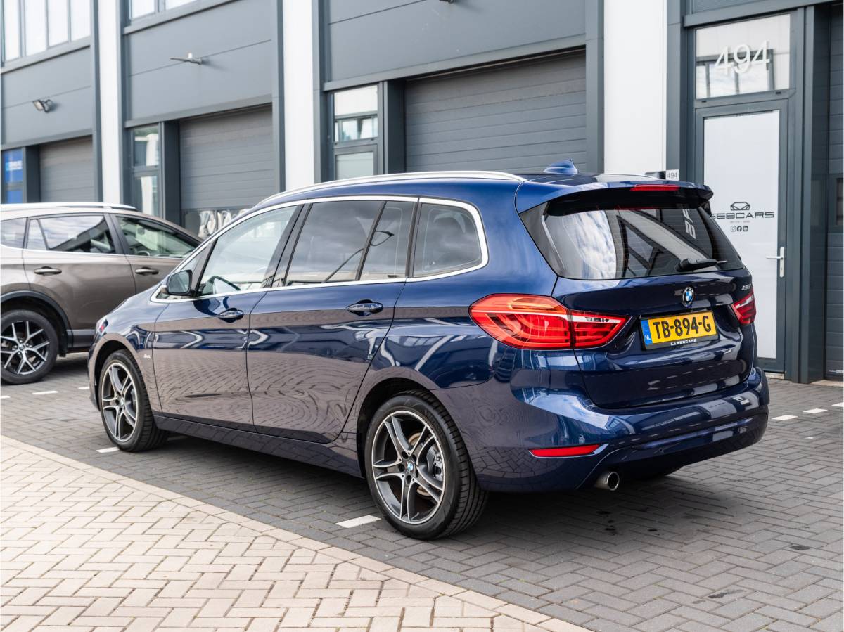 BMW 2 Serie BMW 2-serie Gran Tourer 218i 7p. Corporate Lease High Executive / SPORT LINE / NL AUTO / LEDER / HEAD UP / 7 ZITS