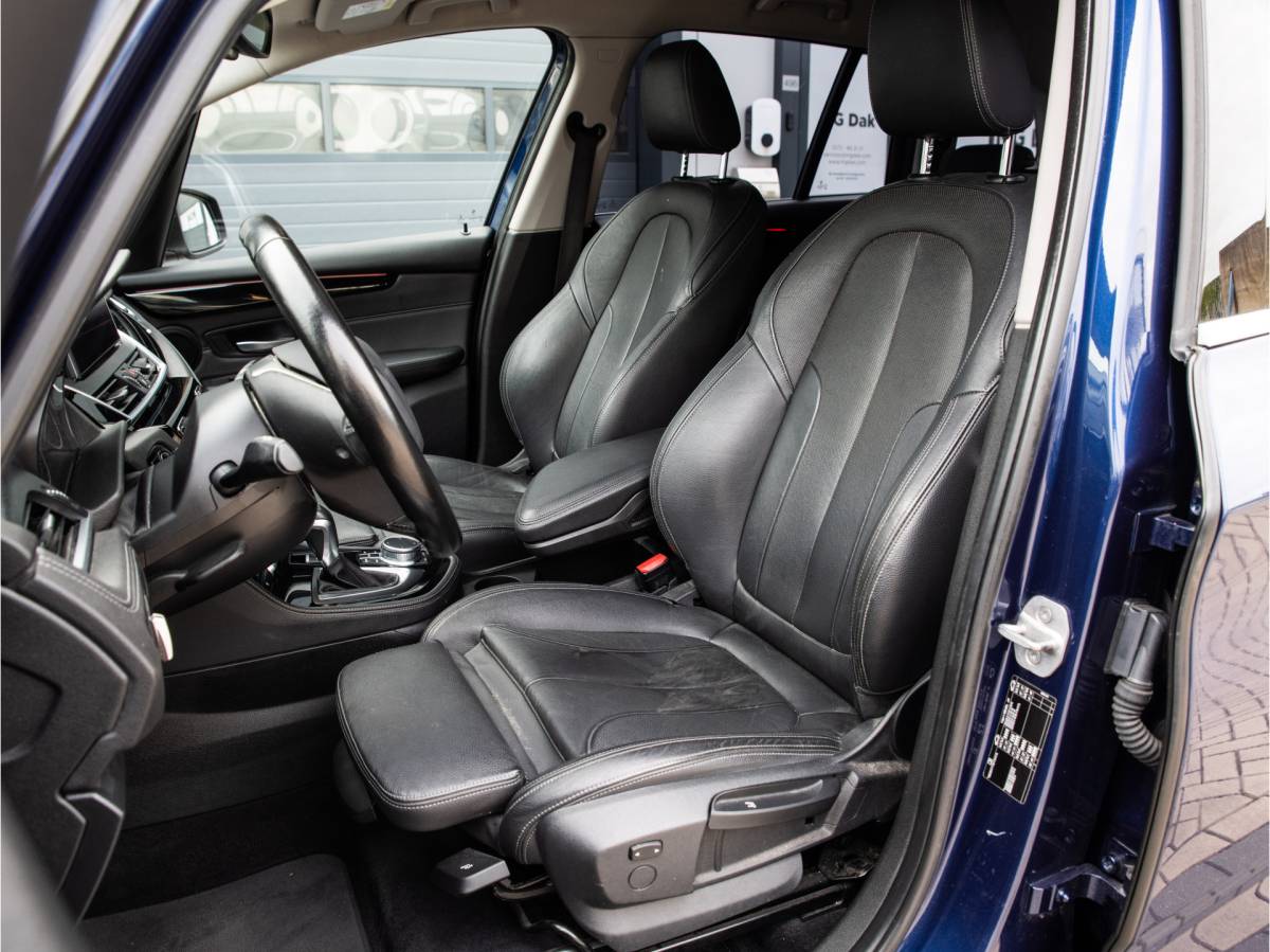 BMW 2 Serie BMW 2-serie Gran Tourer 218i 7p. Corporate Lease High Executive / SPORT LINE / NL AUTO / LEDER / HEAD UP / 7 ZITS