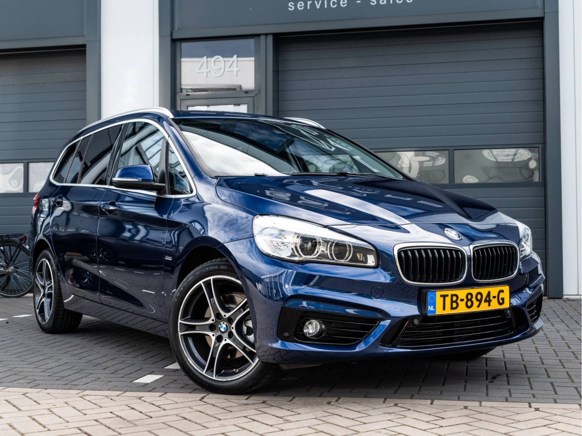 BMW 2 Serie BMW 2-serie Gran Tourer 218i 7p. Corporate Lease High Executive / SPORT LINE / NL AUTO / LEDER / HEAD UP / 7 ZITS