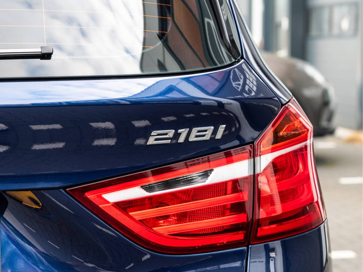 BMW 2 Serie BMW 2-serie Gran Tourer 218i 7p. Corporate Lease High Executive / SPORT LINE / NL AUTO / LEDER / HEAD UP / 7 ZITS