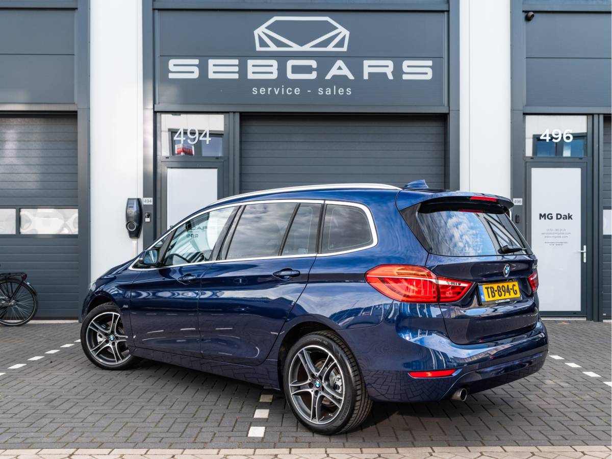 BMW 2 Serie BMW 2-serie Gran Tourer 218i 7p. Corporate Lease High Executive / SPORT LINE / NL AUTO / LEDER / HEAD UP / 7 ZITS