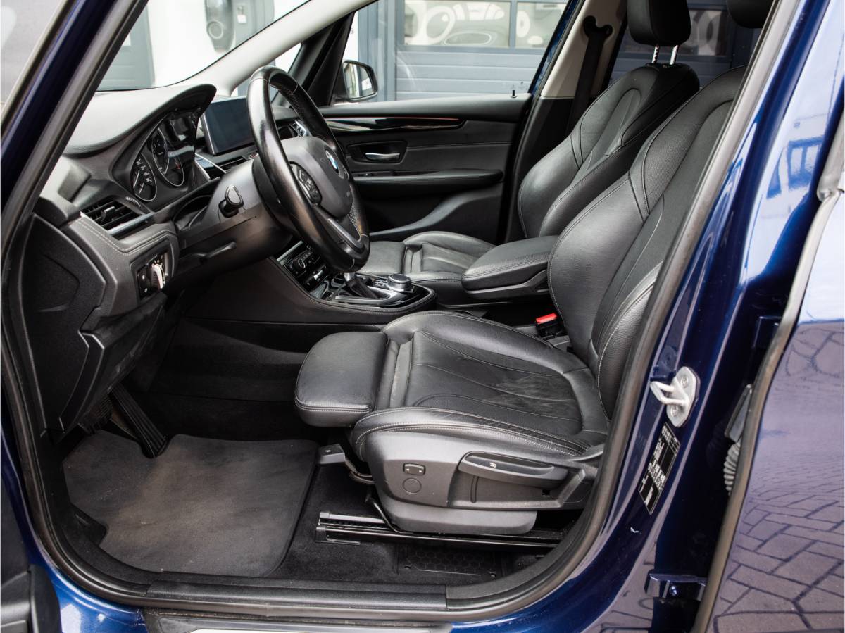 BMW 2 Serie BMW 2-serie Gran Tourer 218i 7p. Corporate Lease High Executive / SPORT LINE / NL AUTO / LEDER / HEAD UP / 7 ZITS