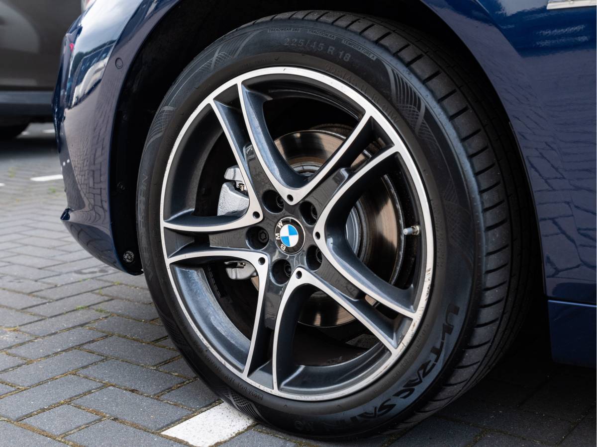 BMW 2 Serie BMW 2-serie Gran Tourer 218i 7p. Corporate Lease High Executive / SPORT LINE / NL AUTO / LEDER / HEAD UP / 7 ZITS