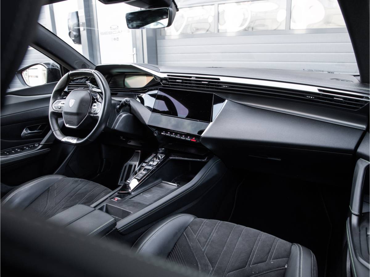 Peugeot 308 Peugeot 308 SW 1.2 PureTech GT Pack Business / PANODAK / TREKHAAK / APPLE CARPLAY