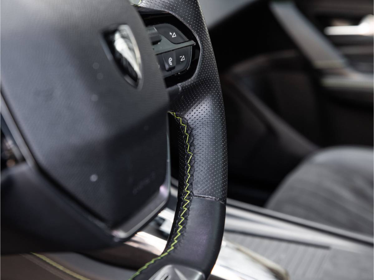 Peugeot 308 Peugeot 308 SW 1.2 PureTech GT Pack Business / PANODAK / TREKHAAK / APPLE CARPLAY