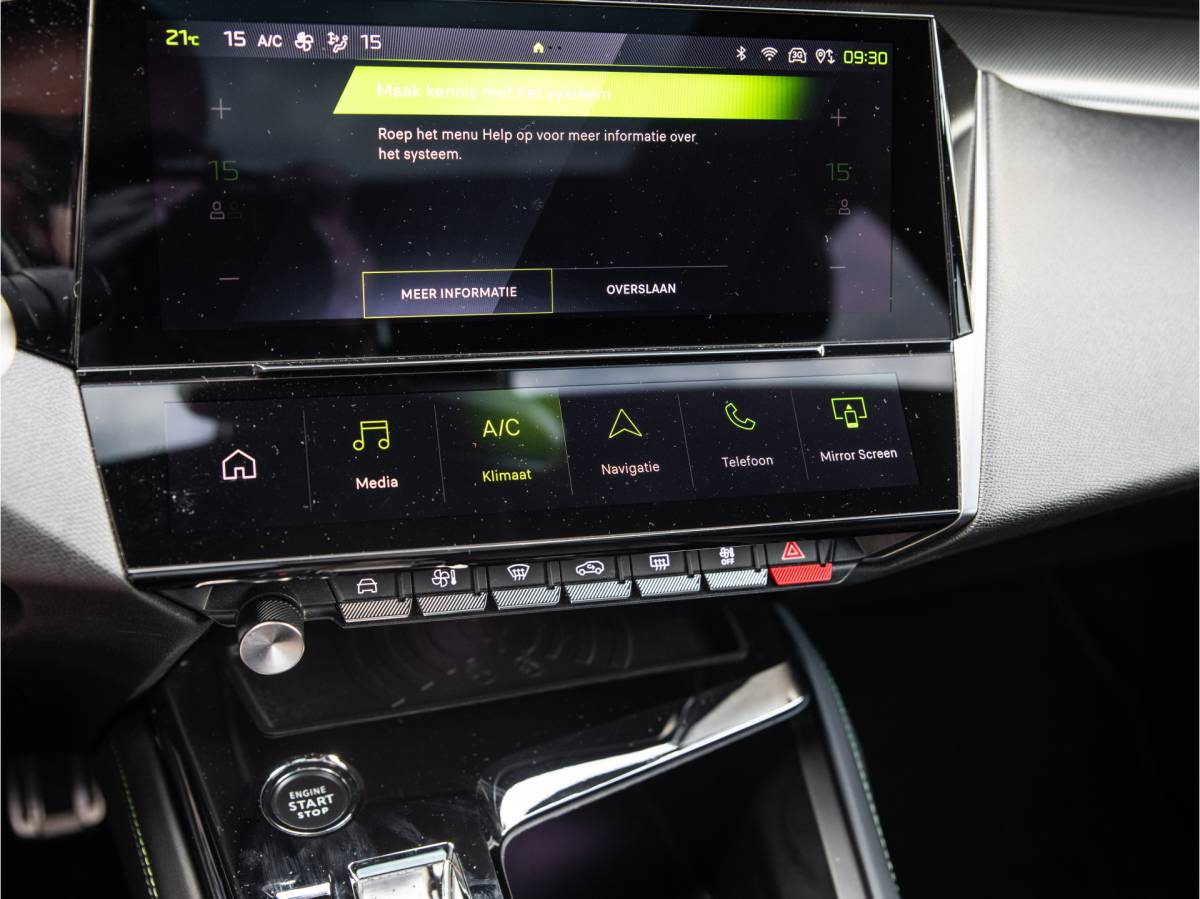 Peugeot 308 Peugeot 308 SW 1.2 PureTech GT Pack Business / PANODAK / TREKHAAK / APPLE CARPLAY