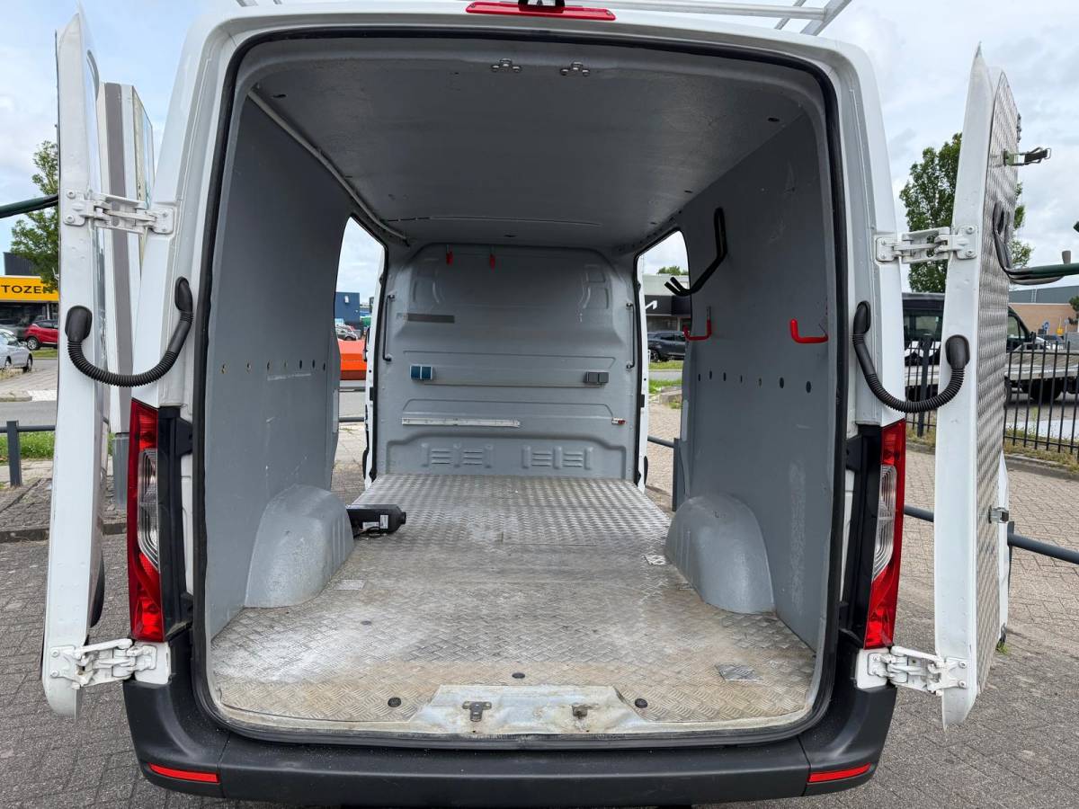 Mercedes-Benz Sprinter Mercedes-Benz Sprinter 316 CDI L2H1 E6 RWD | 2x schuifdeur | Marge prijs | 2.8T Trekhaak | Imperiaal | Omvormer