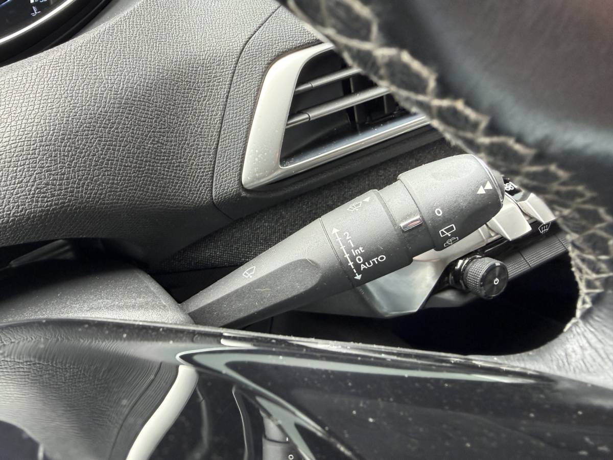Peugeot 3008 Peugeot 3008 BWJ 2019 1.2 PureTech 131 PK Blue Lease Premium KEYLESS | HALF LEDER |  360 CAMERA | CARPLAY + ANDROID | NAVI | CLIMA | CRUISE | LMV | PDC