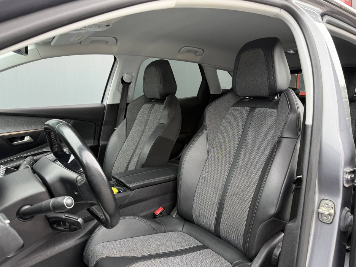 Peugeot 3008 Peugeot 3008 BWJ 2019 1.2 PureTech 131 PK Blue Lease Premium KEYLESS | HALF LEDER |  360 CAMERA | CARPLAY + ANDROID | NAVI | CLIMA | CRUISE | LMV | PDC