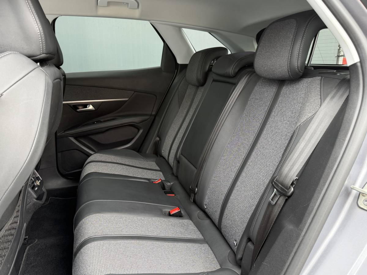 Peugeot 3008 Peugeot 3008 BWJ 2019 1.2 PureTech 131 PK Blue Lease Premium KEYLESS | HALF LEDER |  360 CAMERA | CARPLAY + ANDROID | NAVI | CLIMA | CRUISE | LMV | PDC