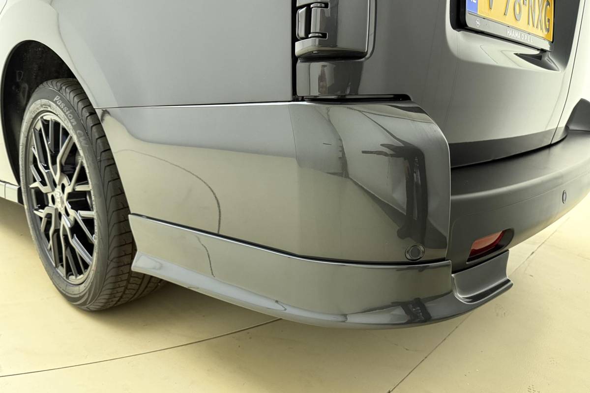 Opel Vivaro-e Opel Vivaro Electric L3 75 kWh | DEMO | Lederen bekleding | STX pakket | Navigatie | Stoelverwarming | Keyless | Laadruimte betimmering | Camera | Lichtmetalen velgen black