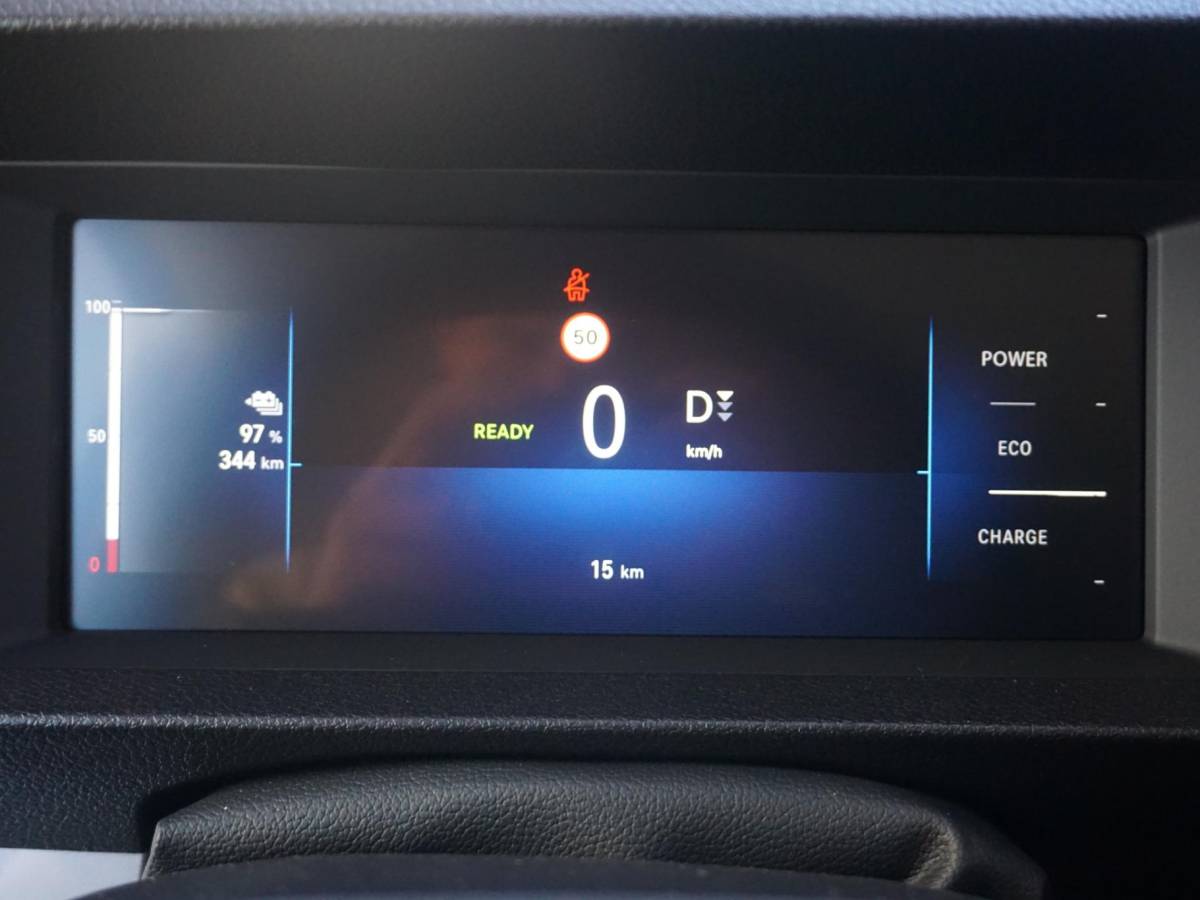 Opel Vivaro-e Opel Vivaro-e Dubbele Cabine 75kWh | STX Sport | Mooiste  bus van NL (!) | Lederen bekleding | Spoilerpakket | 18 inch Lichtmetalen velgen | Dynamic Comfort NAV Pakket | Winterpakket | 2x schuifdeur | Betimmering | Comfortstoelen |