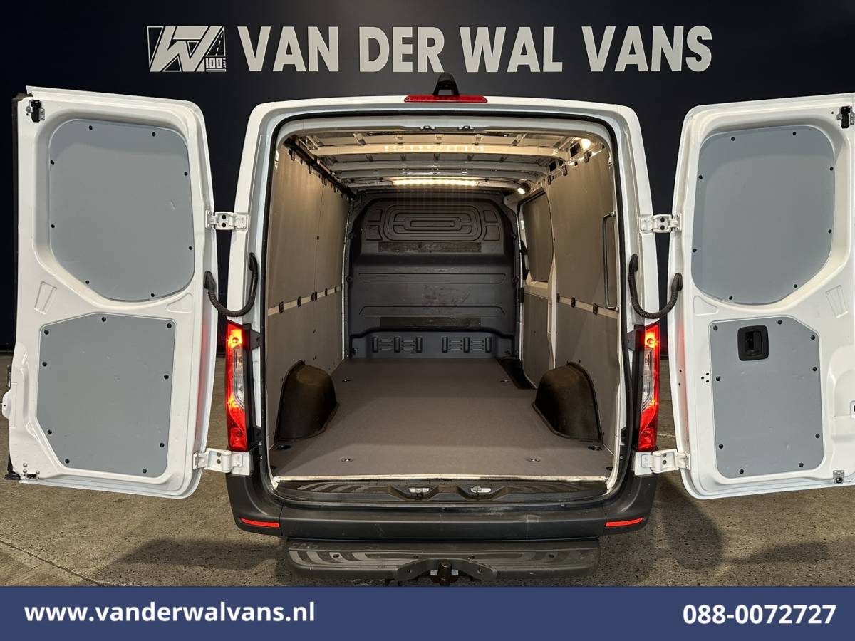 Mercedes-Benz Sprinter Mercedes-Benz Sprinter 314 CDI 143pk L2H1 Euro6 Airco | Camera | Apple Carplay | Trekhaak | Chauffeursstoel Android Auto, Bijrijdersbank