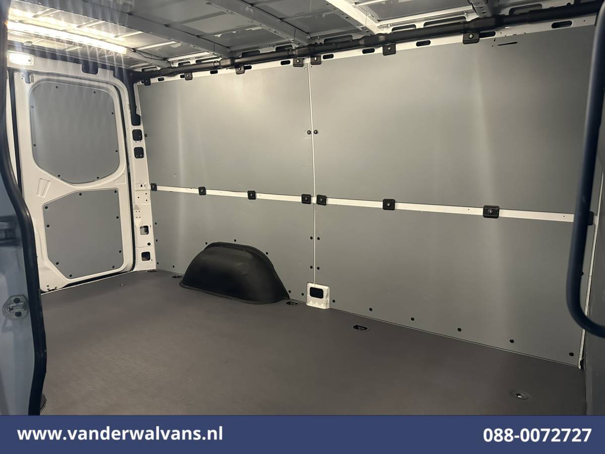 Mercedes-Benz Sprinter Mercedes-Benz Sprinter 314 CDI 143pk L2H1 Euro6 Airco | Camera | Apple Carplay | Trekhaak | Chauffeursstoel Android Auto, Bijrijdersbank