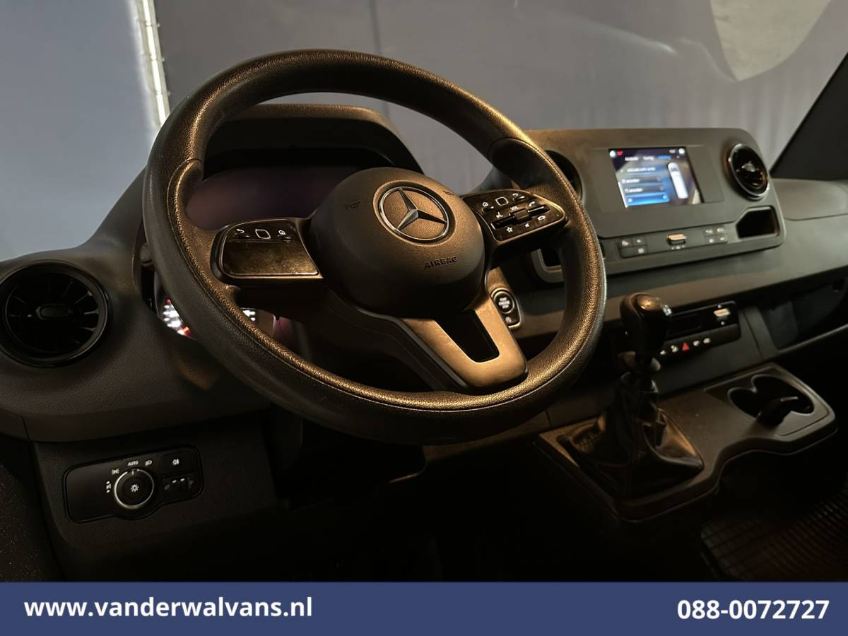 Mercedes-Benz Sprinter Mercedes-Benz Sprinter 314 CDI 143pk L2H1 Euro6 Airco | Camera | Apple Carplay | Trekhaak | Chauffeursstoel Android Auto, Bijrijdersbank