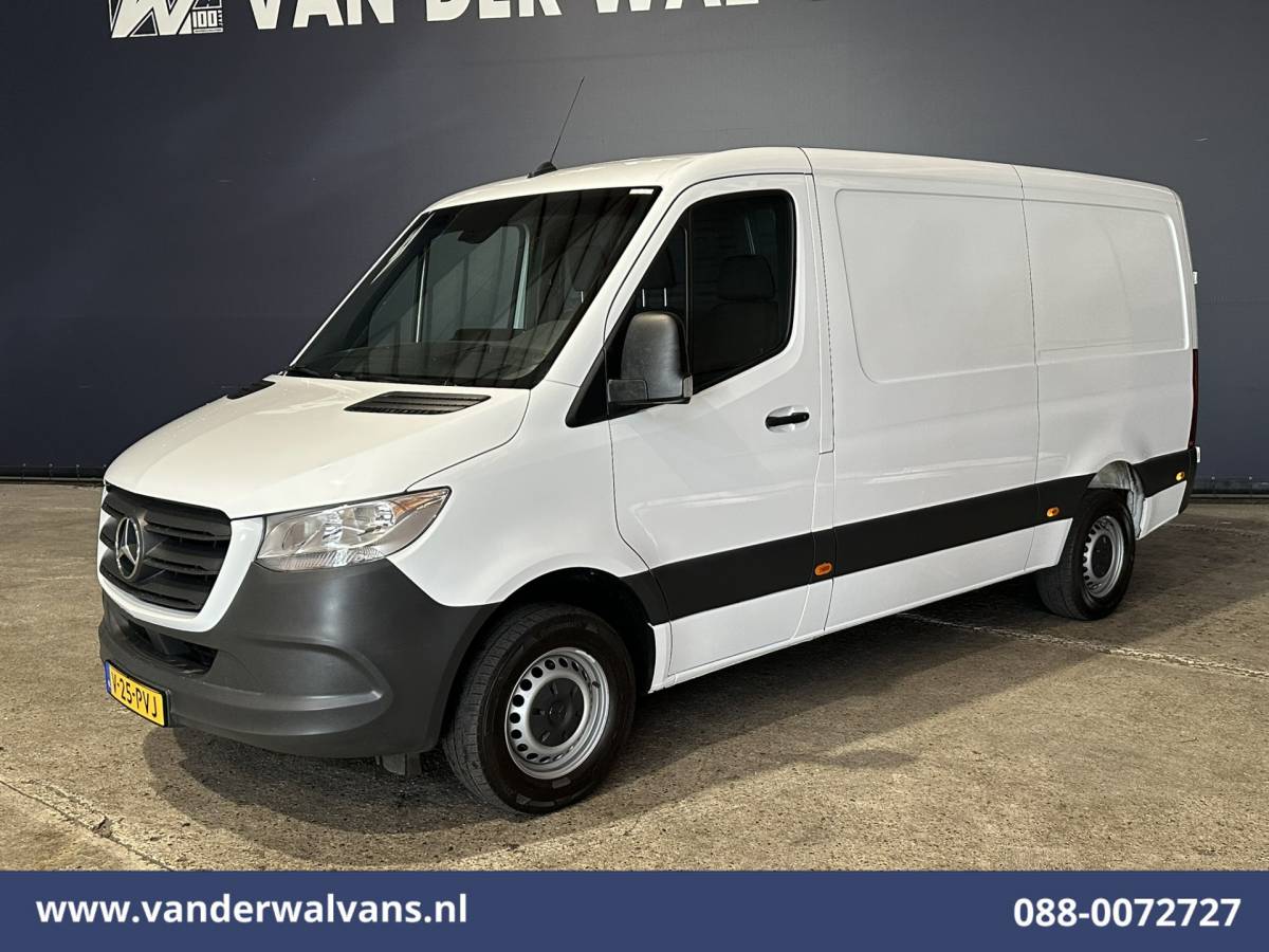 Mercedes-Benz Sprinter Mercedes-Benz Sprinter 314 CDI 143pk L2H1 Euro6 Airco | Camera | Apple Carplay | Trekhaak | Chauffeursstoel Android Auto, Bijrijdersbank