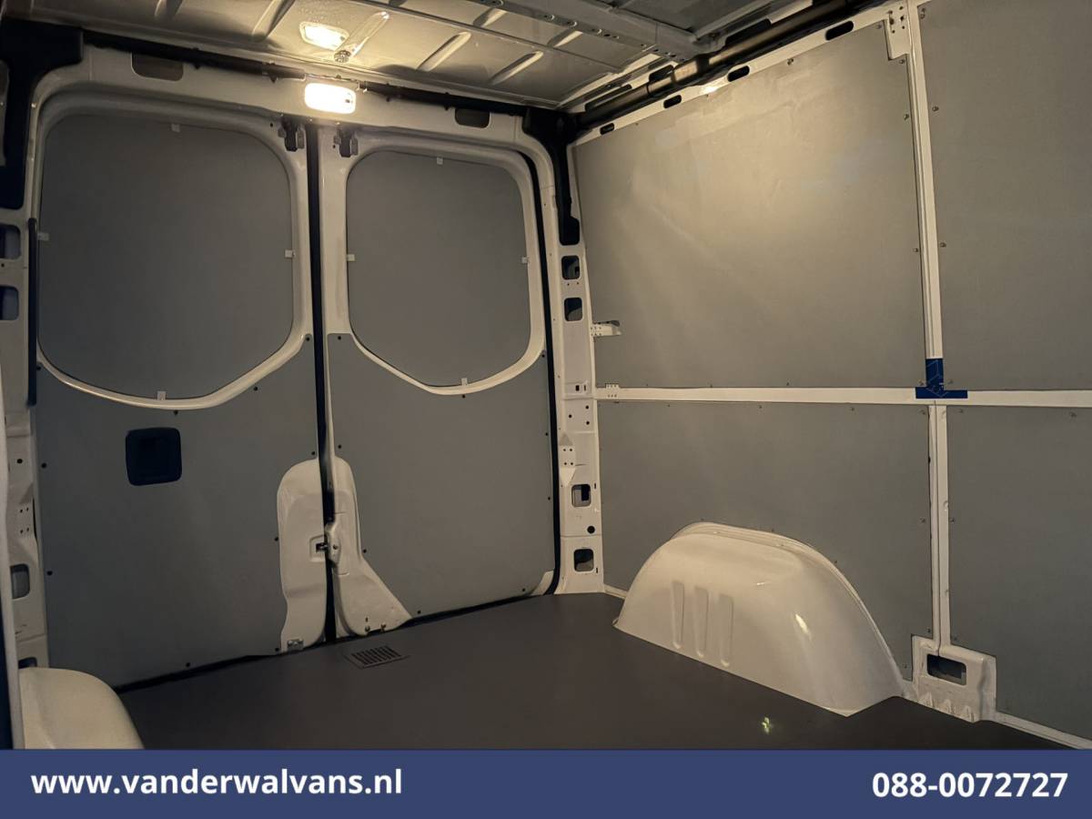 Mercedes-Benz Sprinter Mercedes-Benz Sprinter 315 CDI 150pk L1H1 Euro6 Airco | Camera | Navigatie | Apple Carplay | Chauffeursstoel | Tachograaf Android Auto, Trekhaak, Bijrijdersbank, Tachograaf