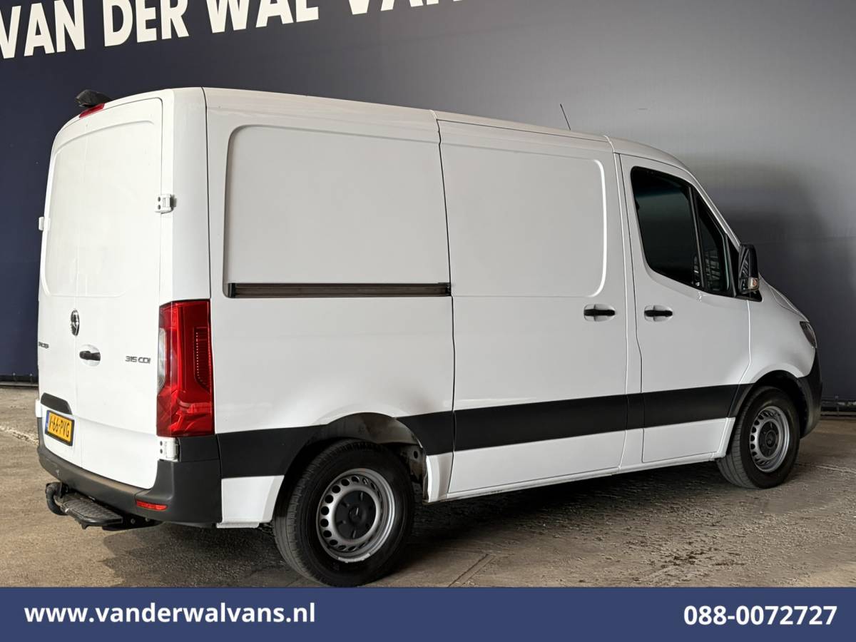 Mercedes-Benz Sprinter Mercedes-Benz Sprinter 315 CDI 150pk L1H1 Euro6 Airco | Camera | Navigatie | Apple Carplay | Chauffeursstoel | Tachograaf Android Auto, Trekhaak, Bijrijdersbank, Tachograaf