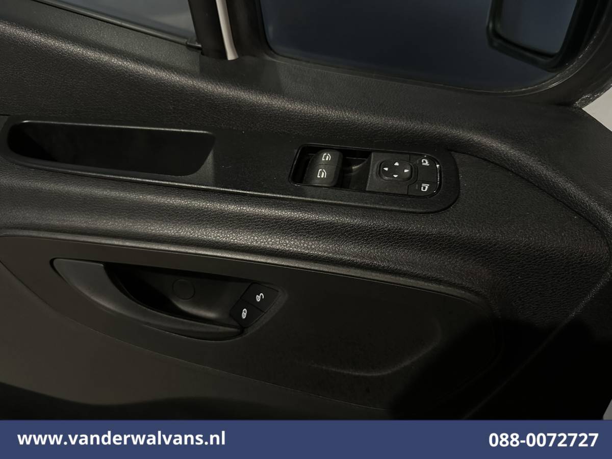 Mercedes-Benz Sprinter Mercedes-Benz Sprinter 315 CDI 150pk L1H1 Euro6 Airco | Camera | Navigatie | Apple Carplay | Chauffeursstoel | Tachograaf Android Auto, Trekhaak, Bijrijdersbank, Tachograaf