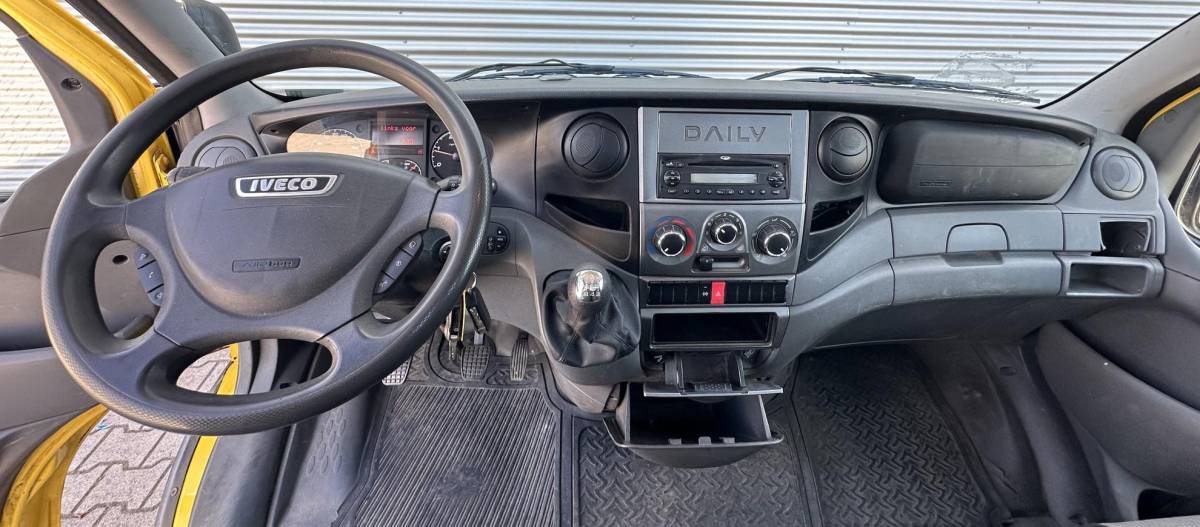 Iveco Daily Iveco Daily 35S14G 345 CNG Openlaadbak benzine/CNG Trekhaak 3500kg
