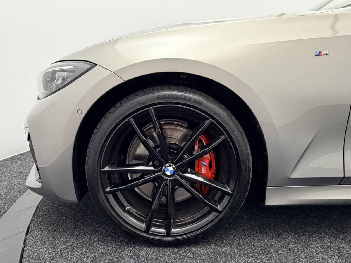 BMW 3 Serie BMW 3-serie M340d xDrive High Executive M-Sport | Head-Up Display | 360° Camera | Harman/Kardon | Full-Led