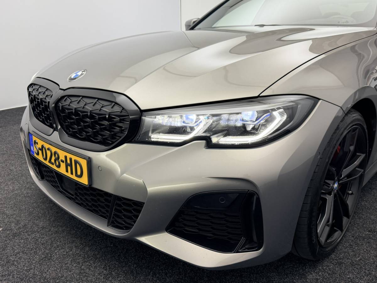 BMW 3 Serie BMW 3-serie M340d xDrive High Executive M-Sport | Head-Up Display | 360° Camera | Harman/Kardon | Full-Led